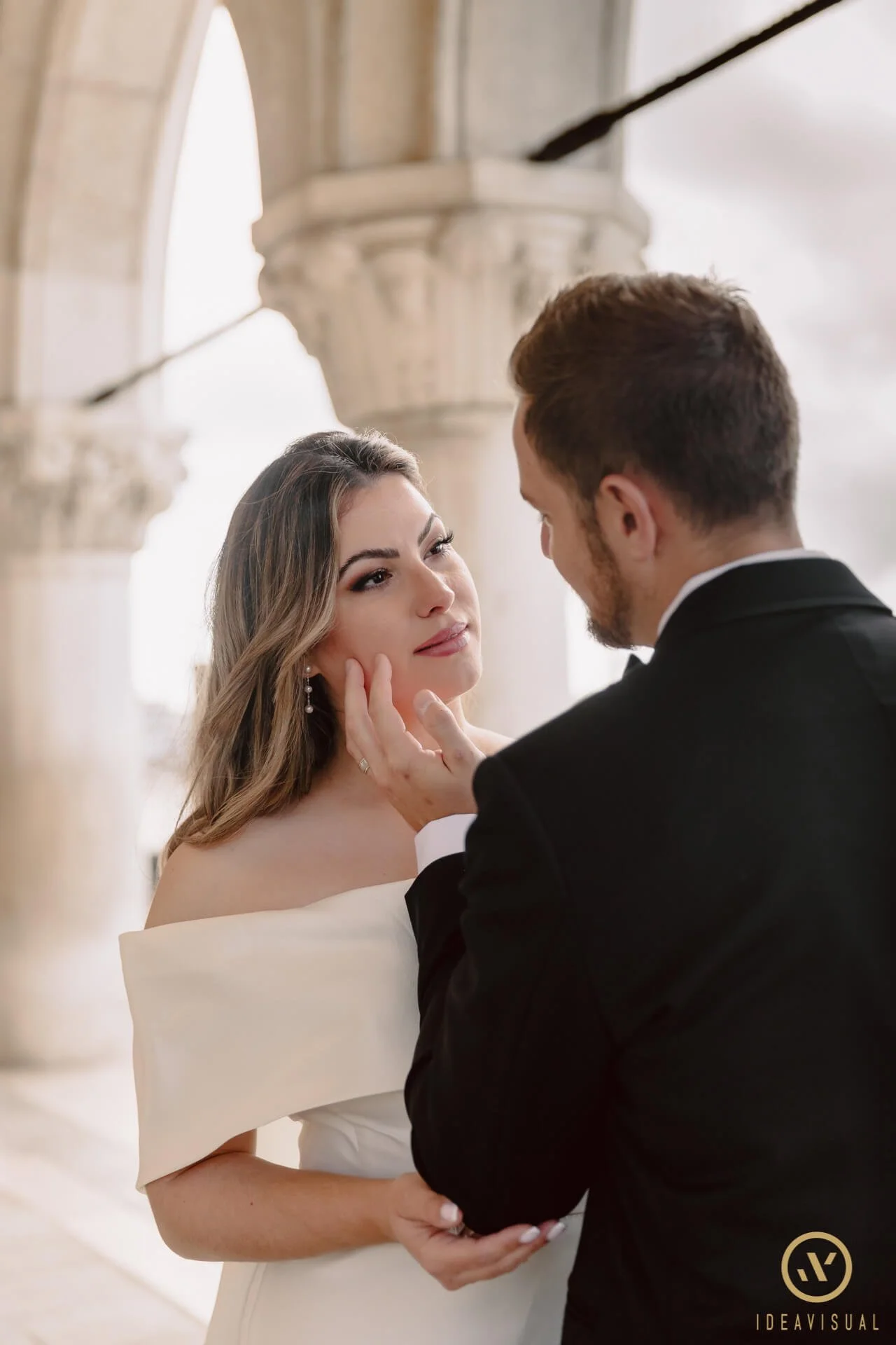 Honeymoon photoshoot in Venice