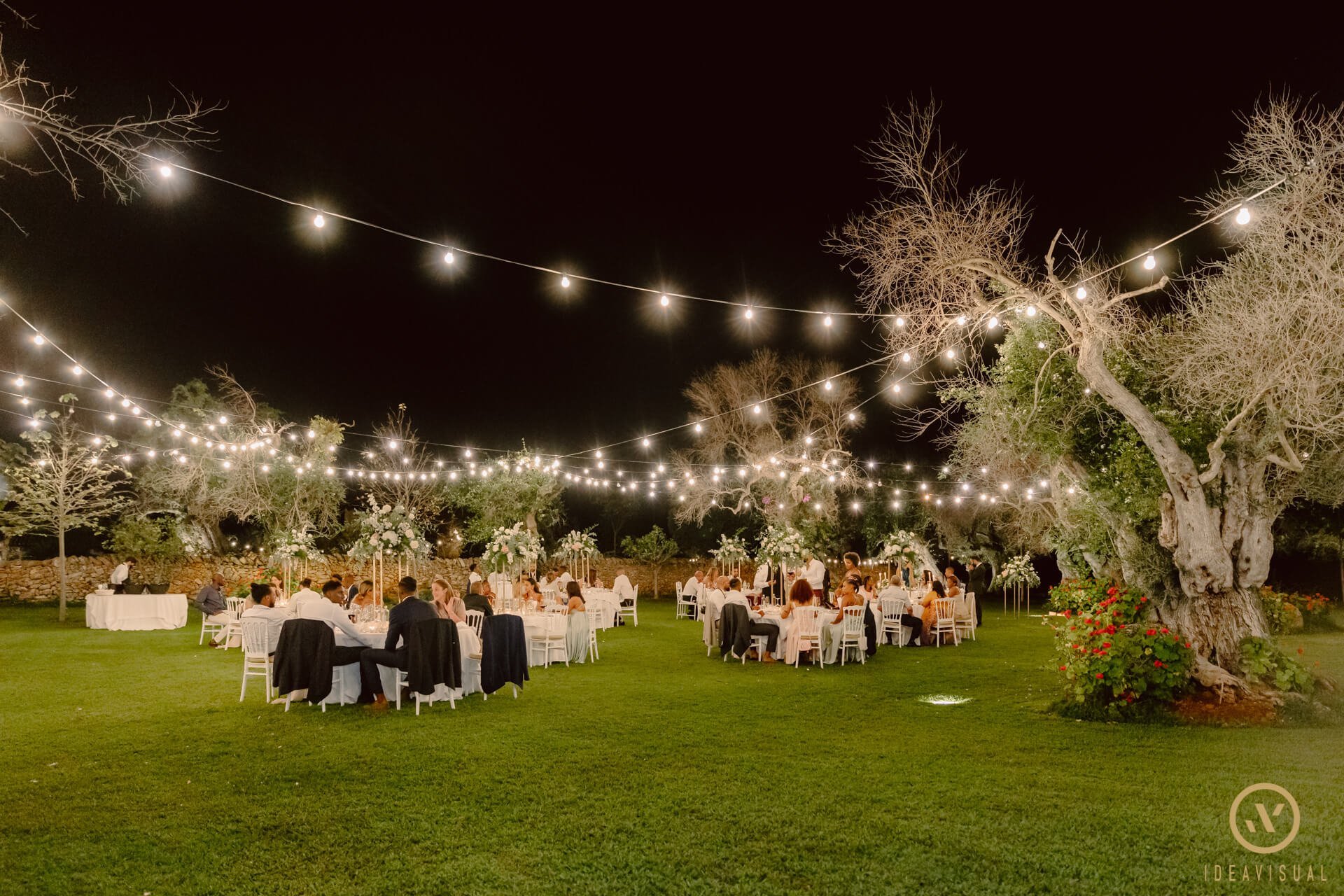 magical wedding at Tenuta Monacelli in Apulia
