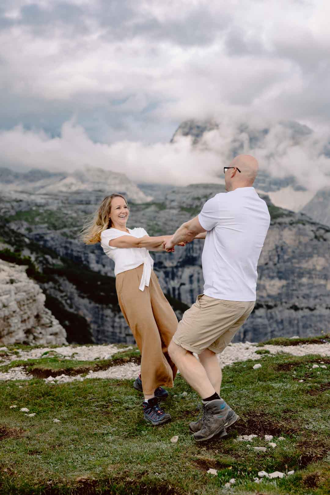 Unforgettable Engagement Photoshoot in the Dolomites