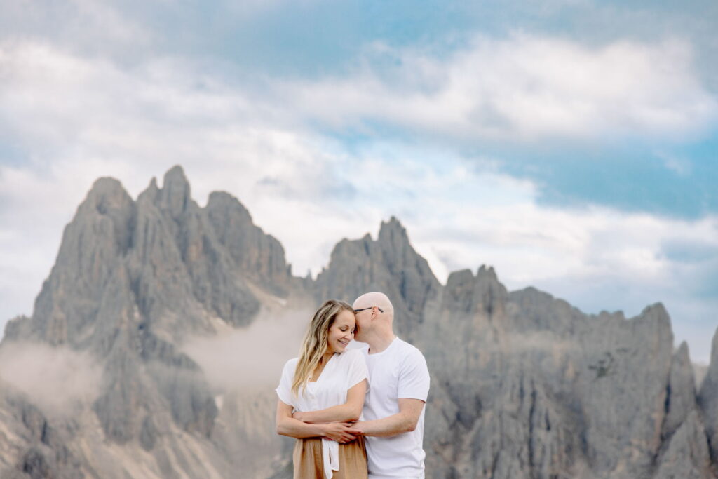 engagement photoshoot in the Dolomites